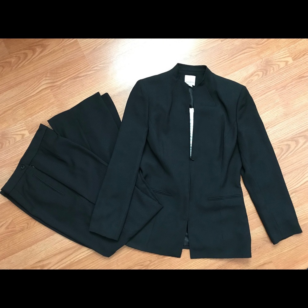 Anne Klein Suit Size 6